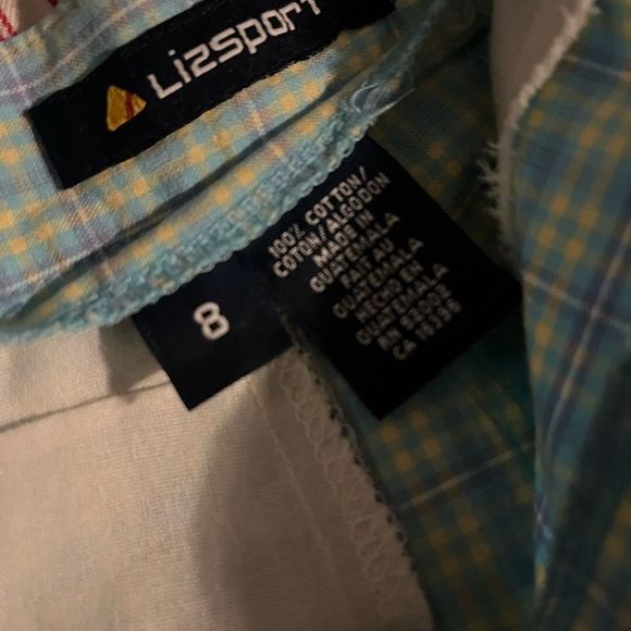 High waisted shorts for your next picnic! Vibrant colors.  Size 8. - Picture 6 of 6